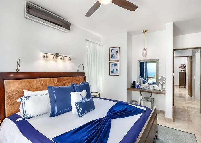 Tezal Penthouse Private Rooftop & Jacuzzi * Cabo San Lucas